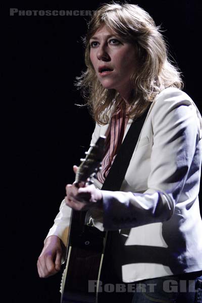 MARTHA WAINWRIGHT - 2005-11-28 - PARIS - Casino de Paris - 